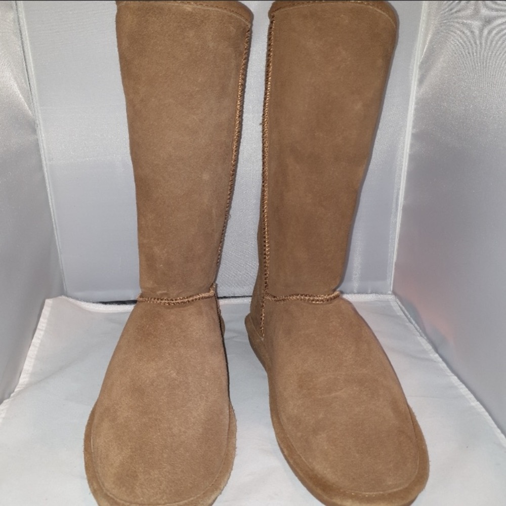 Bear Paw  Size 10 boots